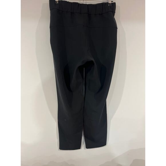 Lululemon Set: Define Jacket Sz 6, Black Capris Sz 4 & Shopping Bag - Picture 16 of 17